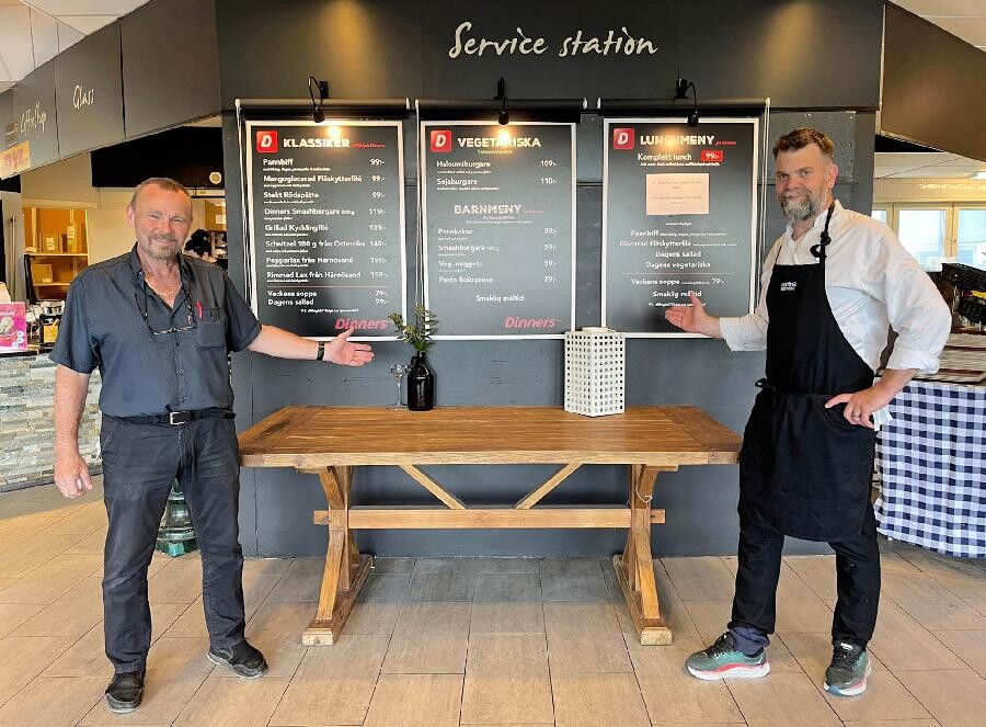 Restaurangchef Sture Toresson och köksmästare Johan Näsman berättar om det nya lunchkonceptet.