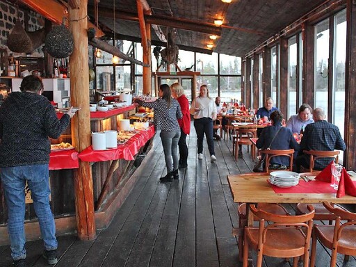 Lyckad premiär för ansvarsfullt julbord på Axmar Brygga