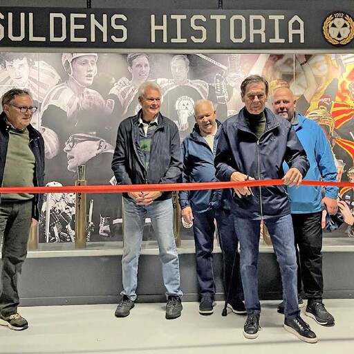 Invigning av Brynäs SM-guldens historia i Monitor ERP Arena