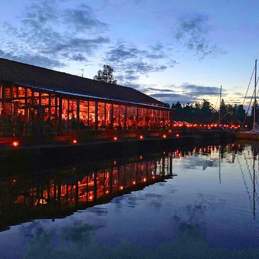 Fira sista april i Axmar på Bryggan